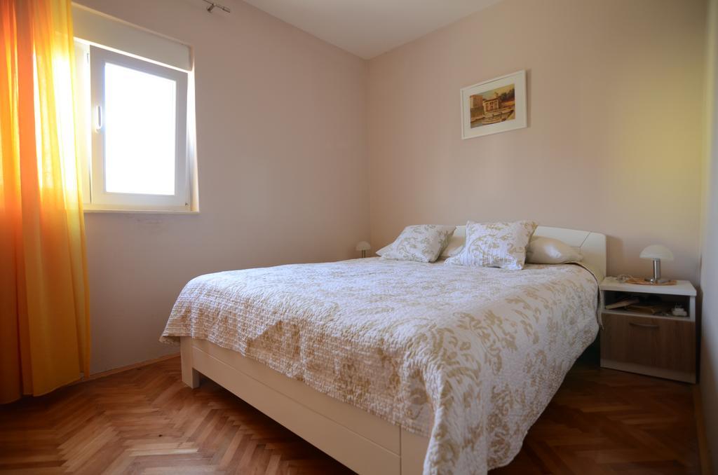 Apartment Emi Sukošan Extérieur photo