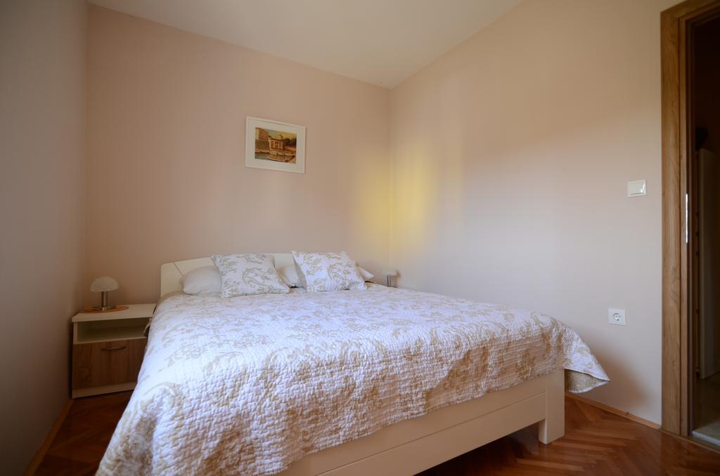 Apartment Emi Sukošan Extérieur photo